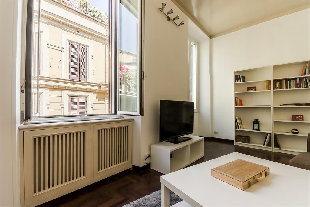Palazzo Borghese Lovely Flat ローマ エクステリア 写真